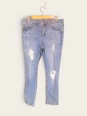 sofia by sofia vergara Light Blue Distressed Skinny Ankle Jeans